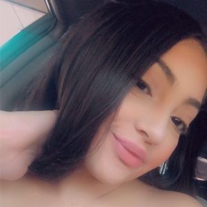 Meet your Posher, Lorena